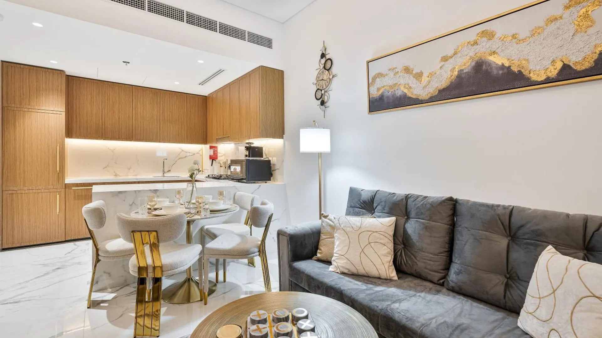 Heaven Crest Vacation Homes - One Bedroom City View Balcony In Azizi Riviera Dubai
